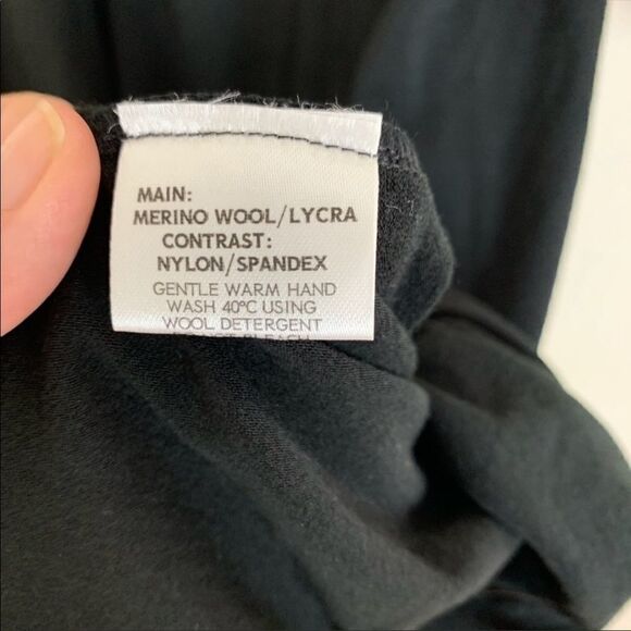 Leona Edmiston Jess Wool Knit and Satin Cold shoulder LBD 2361 - Picture 7 of 8